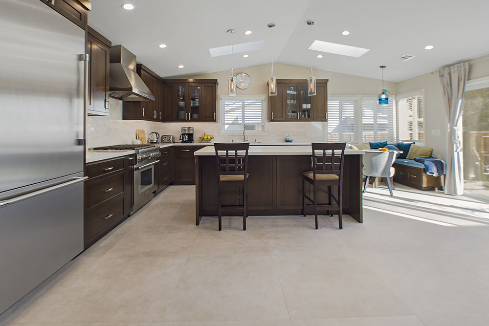 Full Home Remodel in Irvine, CA – Kitchen & Bathroom Renovation, New Flooring, Paint & Roof Replacement